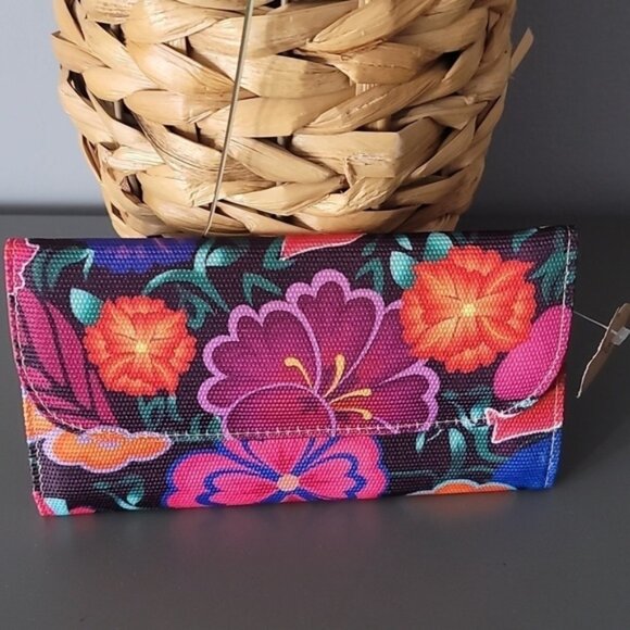 MAYAN Vegan Faux Leather Trifold Floral Wallet - Picture 1 of 4